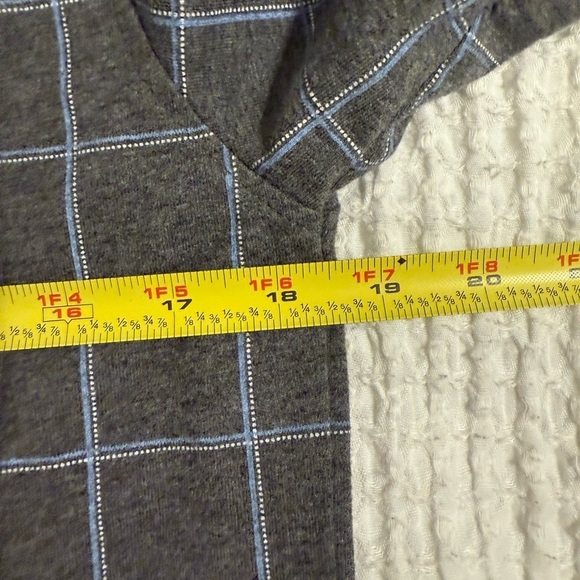 George Mens Gray Check Pattern Polo Shirt Size Small - Picture 6 of 7